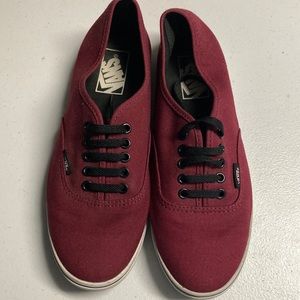 Women’s 7 1/2 or Men’s 6 Vans Off The Wall Shoes